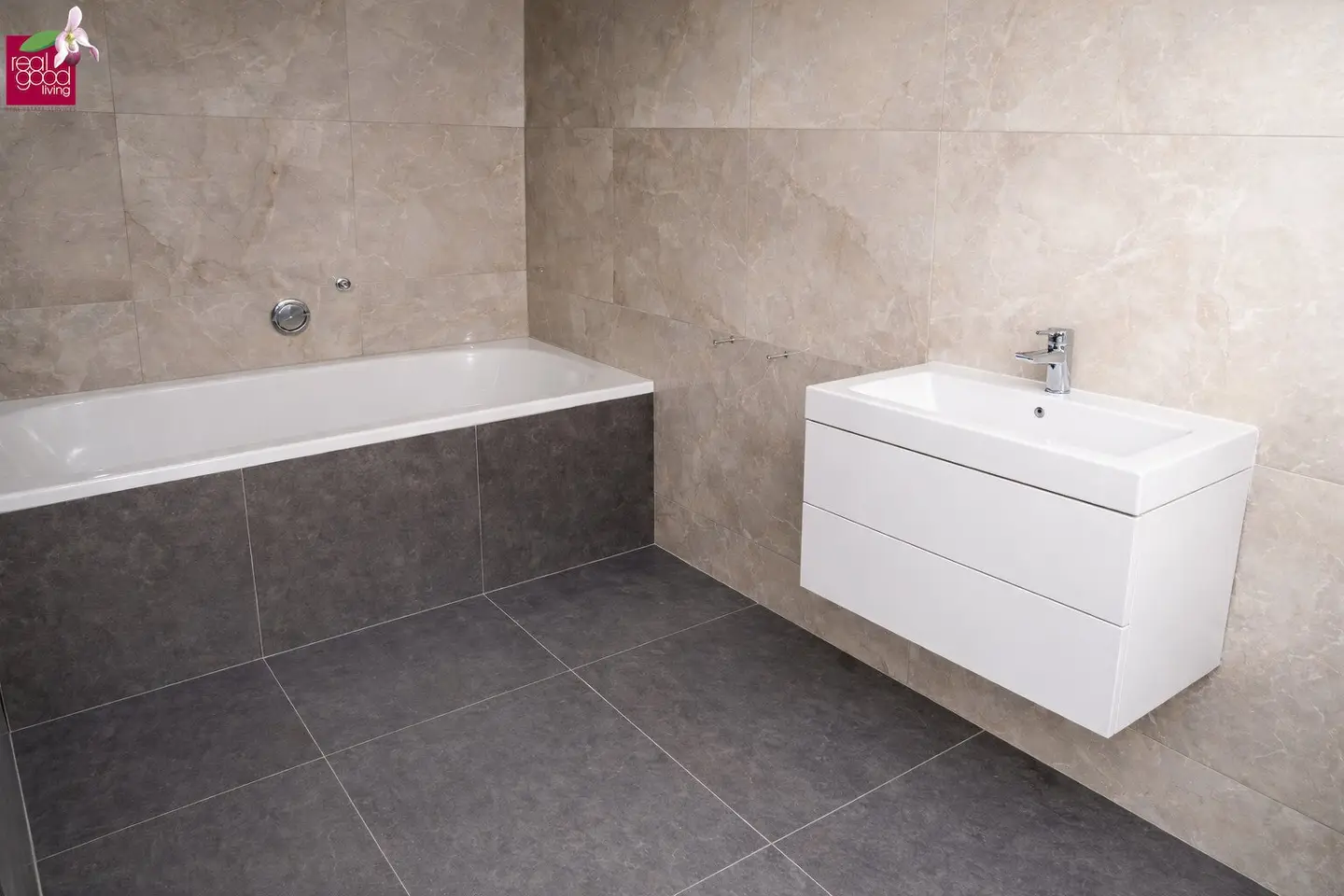 NEUER PREIS ! EXKLUSIVER ERSTBEZUG IN HIETZING + 3 ZIMMER + 133 m² GARTEN + 32 m² TERRASSE ++ RUHELAGE