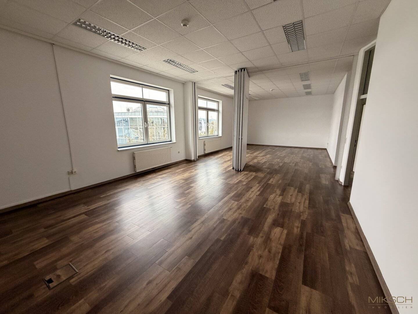 Gewerbefläche in Bestlage I 136m² - 204m² I Freiparkplätze I Bus Station I Top Sichtbarkeit
