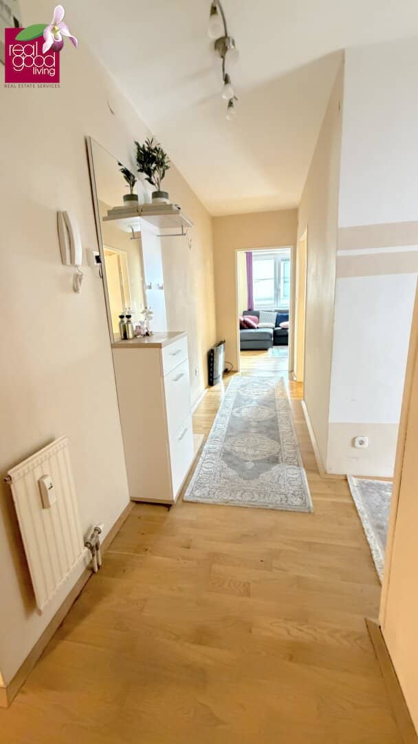 Charmante 2 Zimmer Wohnung mit Potenzial zur 3 Zimmer Lösung