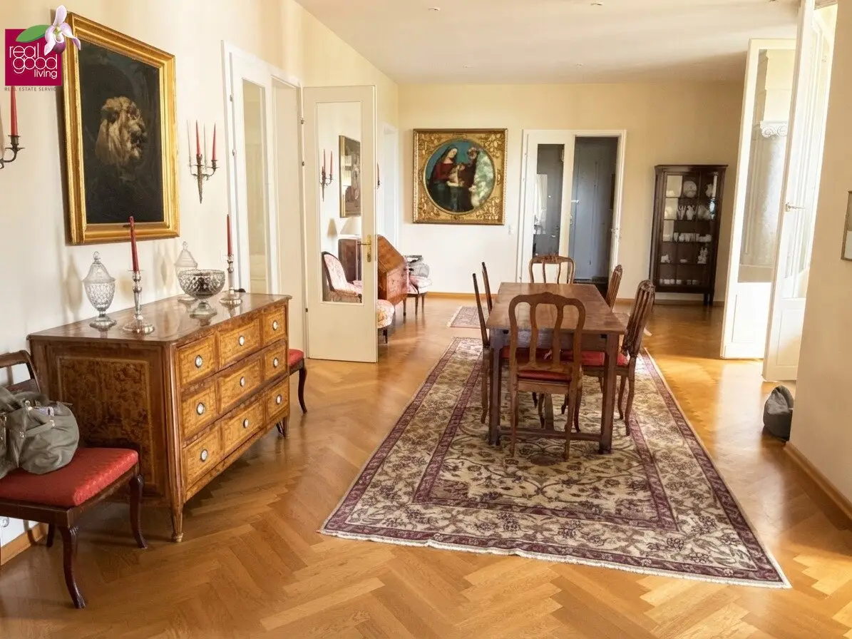 Exquisites Wohnen im Glanzingpark – repräsentative 7-Zimmer-Residenz mit privatem Spa-Gefühl