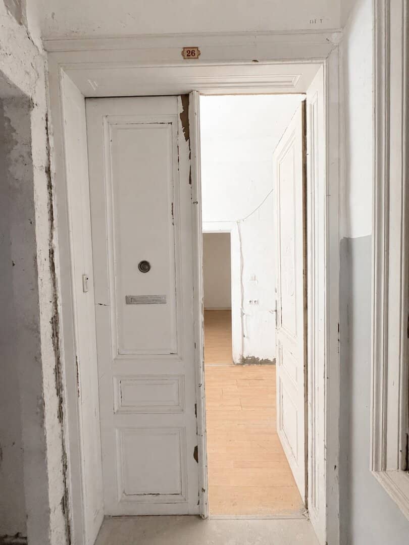 Charmante 2-Zimmer-Altbauwohnung mit Potenzial in zentraler Ruhelage