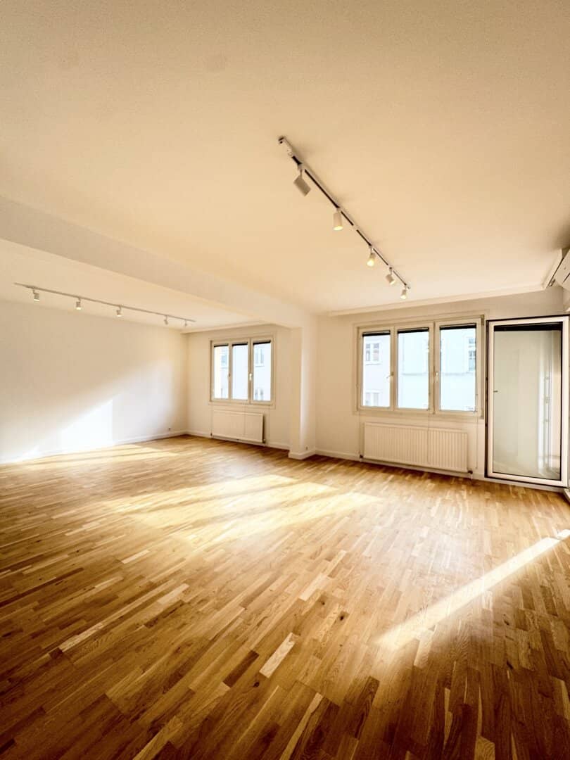 Exklusives Wohnerlebnis in Wien – Großzügige Eigentumswohnung mit Balkon