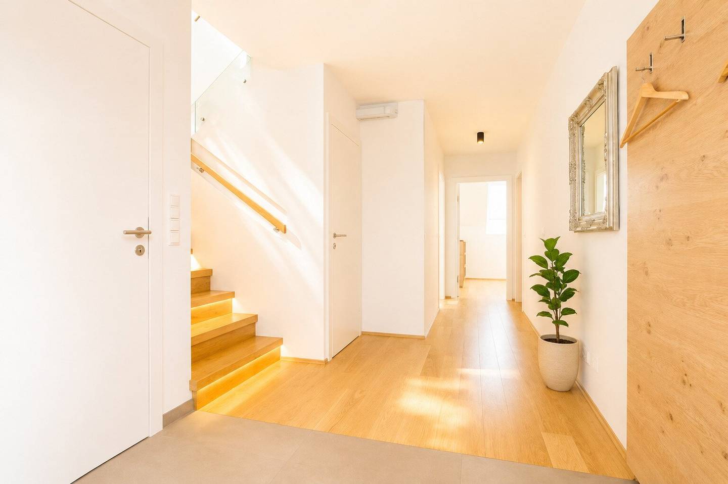 Dachgeschosswohnung mit 2 Terrassen nahe Augarten – Ruhelage & Fernblick