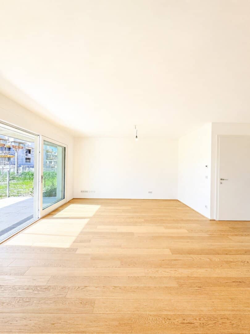 ***Provisionsfrei**NEUE**Helle 121 m² Eigentumswohnung – Erstbezug mit ca.100 m2 Garten, Balkon & Terrasse
