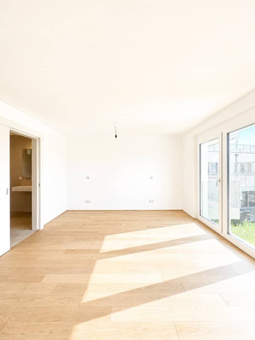 ***Provisionsfrei**NEUE**Helle 121 m² Eigentumswohnung – Erstbezug mit ca.100 m2 Garten, Balkon & Terrasse