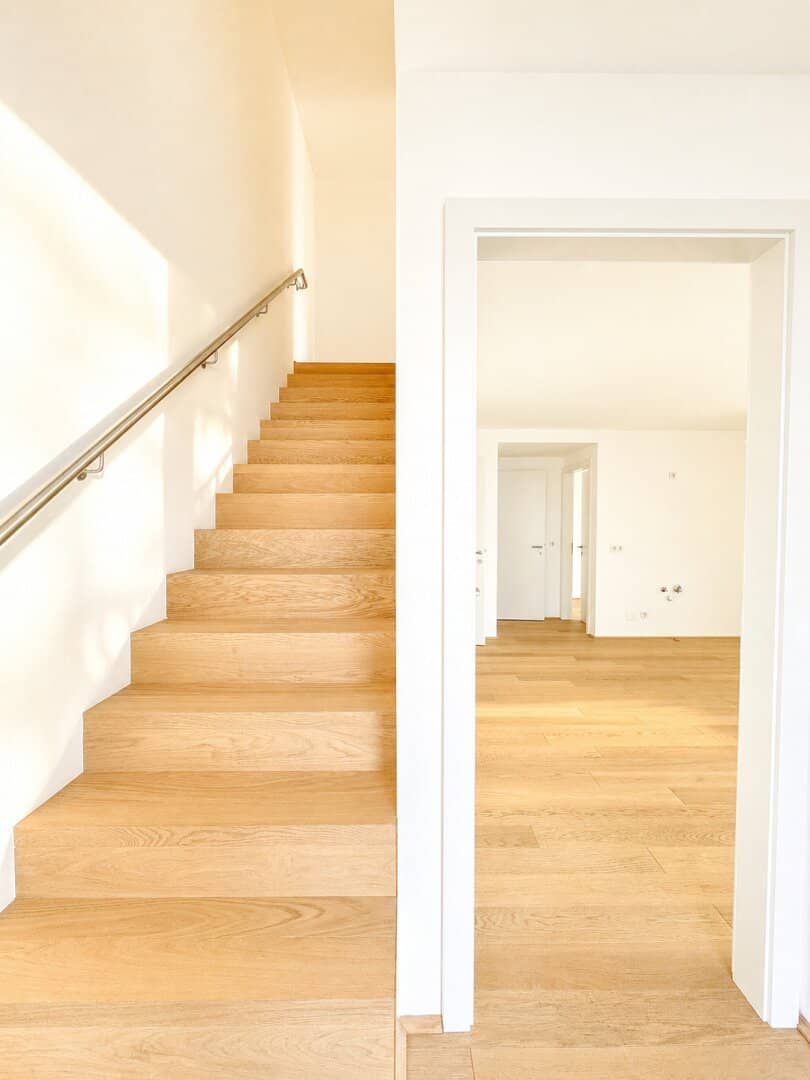 ***Provisionsfrei**NEUE**Helle 121 m² Eigentumswohnung – Erstbezug mit ca.100 m2 Garten, Balkon & Terrasse