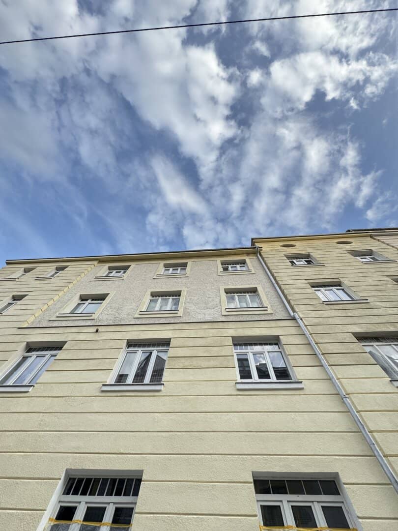 unbefristet Vermietete –  2-Zimmer-Wohnung in zentraler Lage des 15. Bezirks