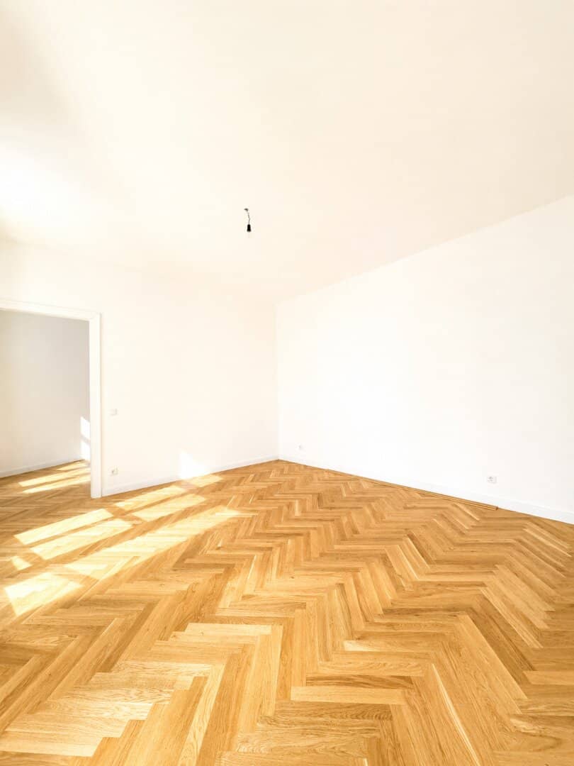 Exklusive Altbau-Terrassenwohnung mit Erstbezugscharakter in Bestlage des 5. Bezirks