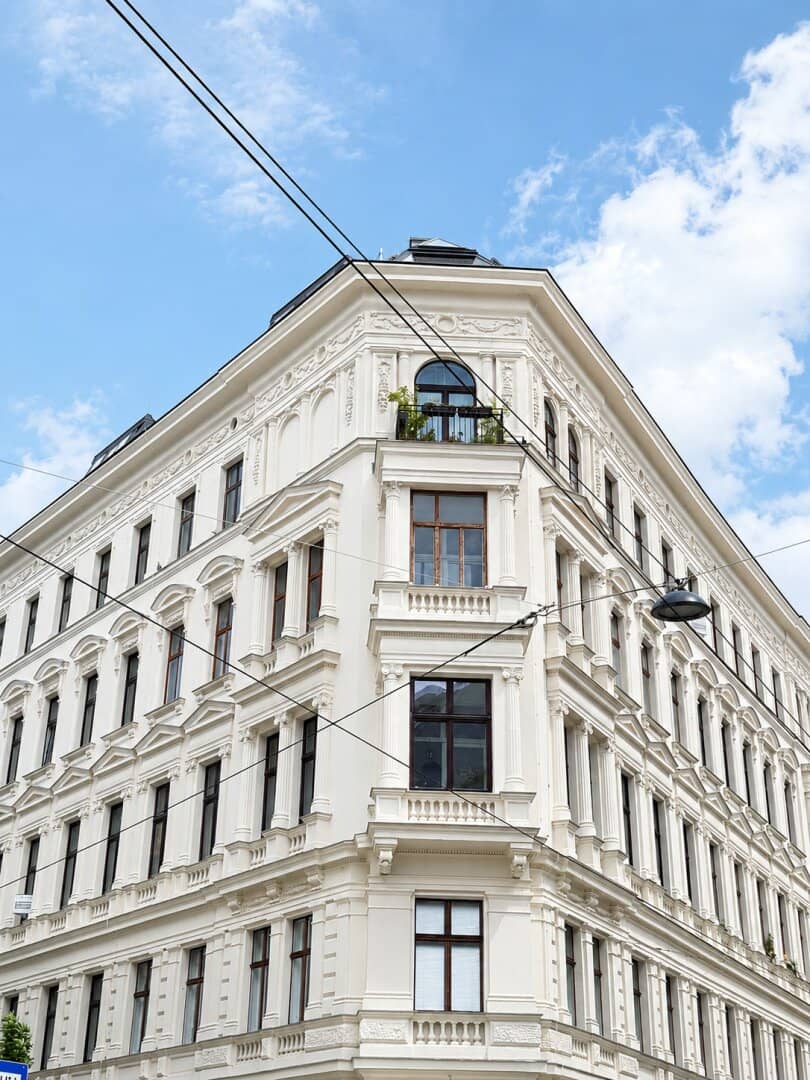 3-Zimmer-Altbauwohnung in generalsaniertem Haus mit Lift – 1020 Wien