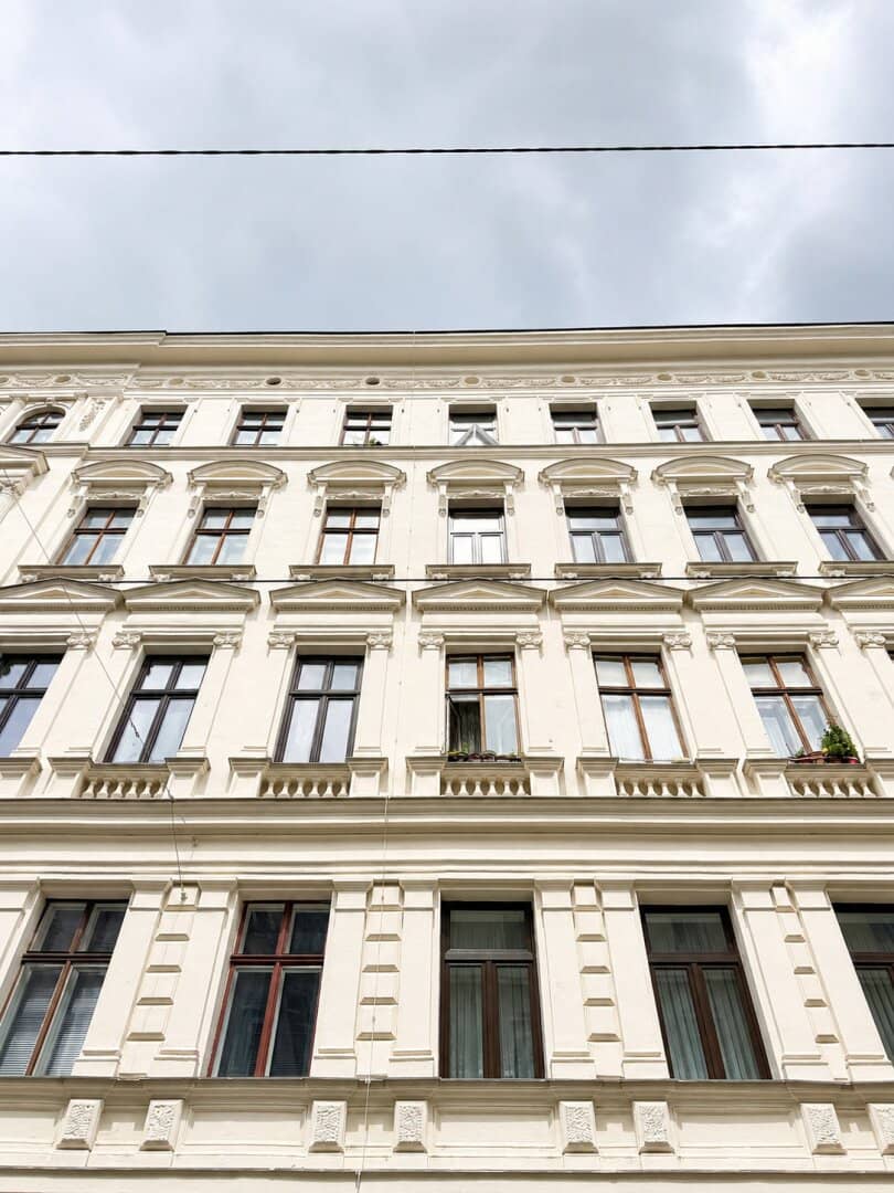 3-Zimmer-Altbauwohnung in generalsaniertem Haus mit Lift – 1020 Wien