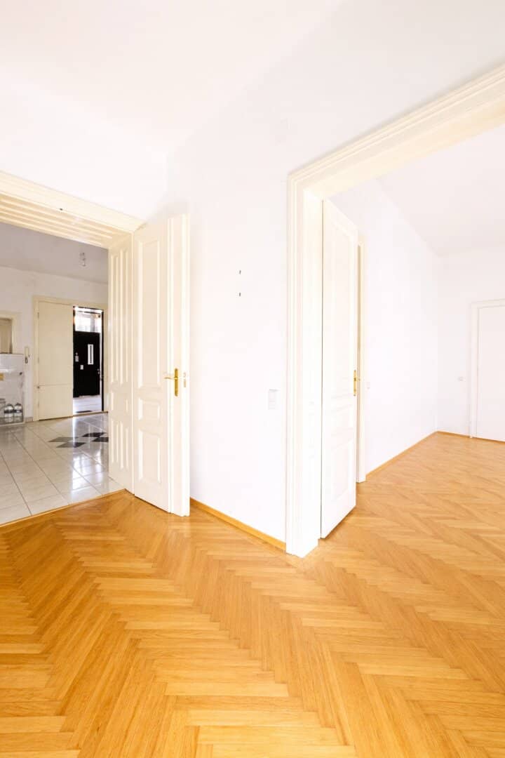 NEUE! Exquisite Altbauwohnung nahe Arenbergpark – Eleganz, Ruhe & urbaner Lifestyle