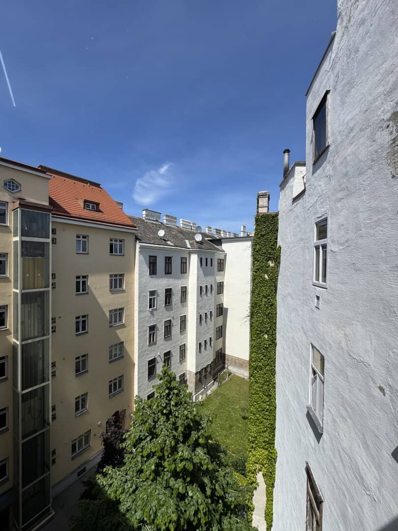 Charmante Altbauwohnung in absoluter Ruhelage