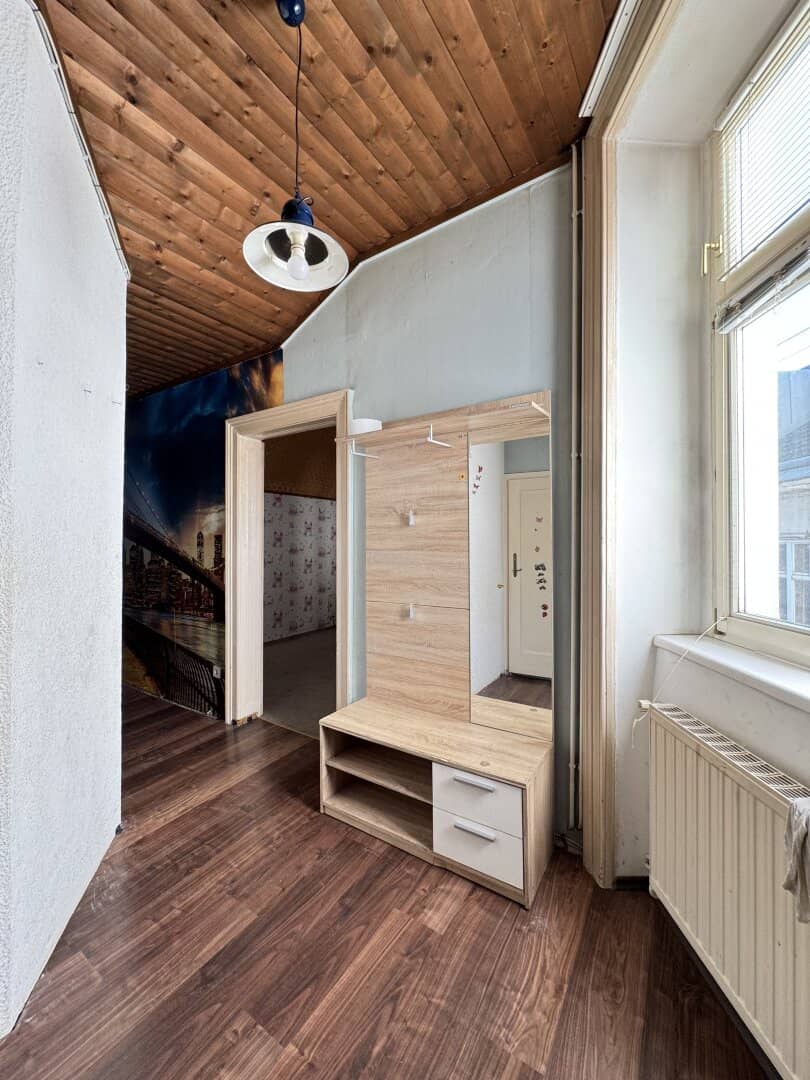 Altbau-Juwel mit Entwicklungspotenzial nahe Augarten – 78 m² in absoluter Ruhelage