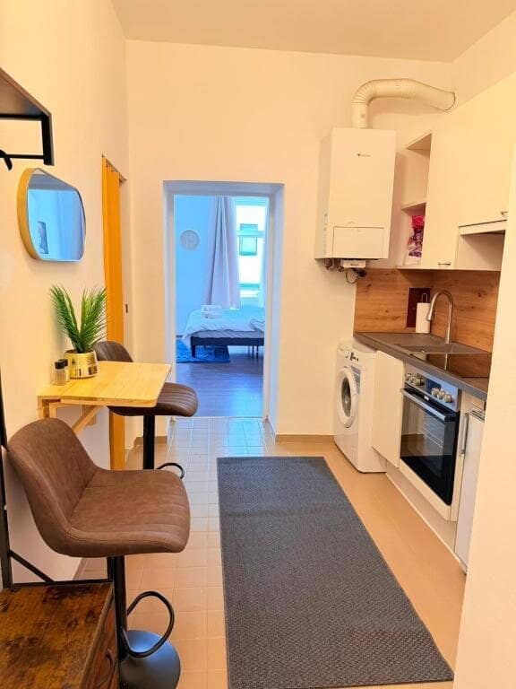 Sanierte 1,5-Zimmer-Altbauwohnung in Toplage von Favoriten