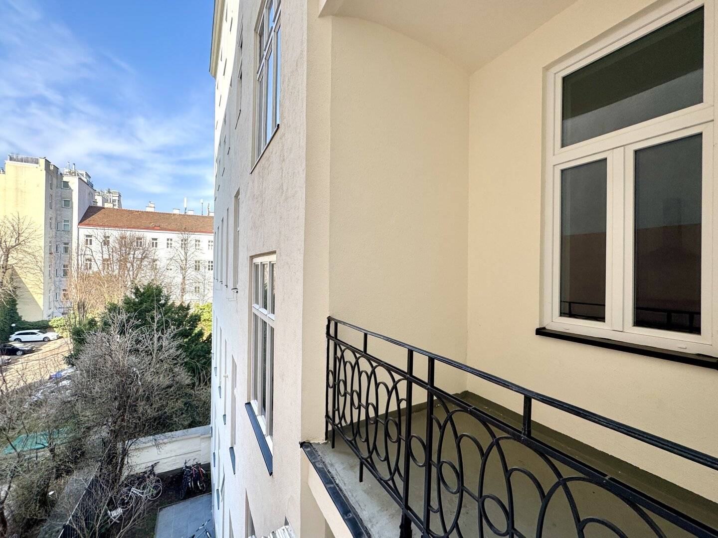 4-Zimmer-Altbau beim Augarten – Balkonvergrößerung möglich