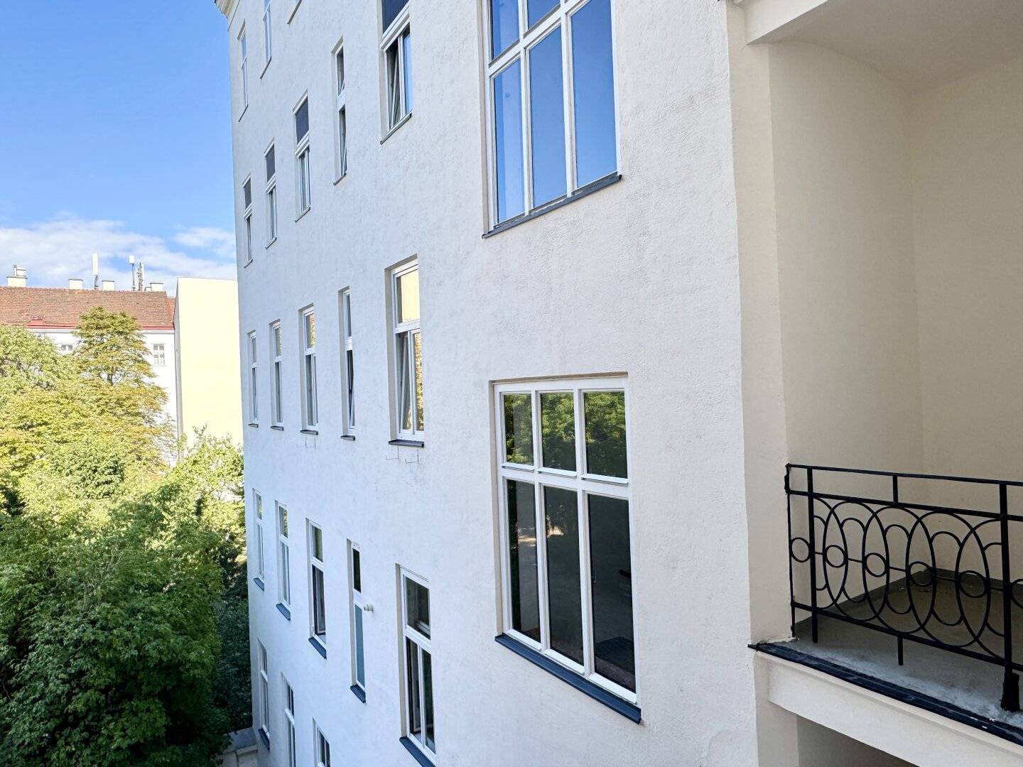 4-Zimmer-Altbau beim Augarten – Balkonvergrößerung möglich