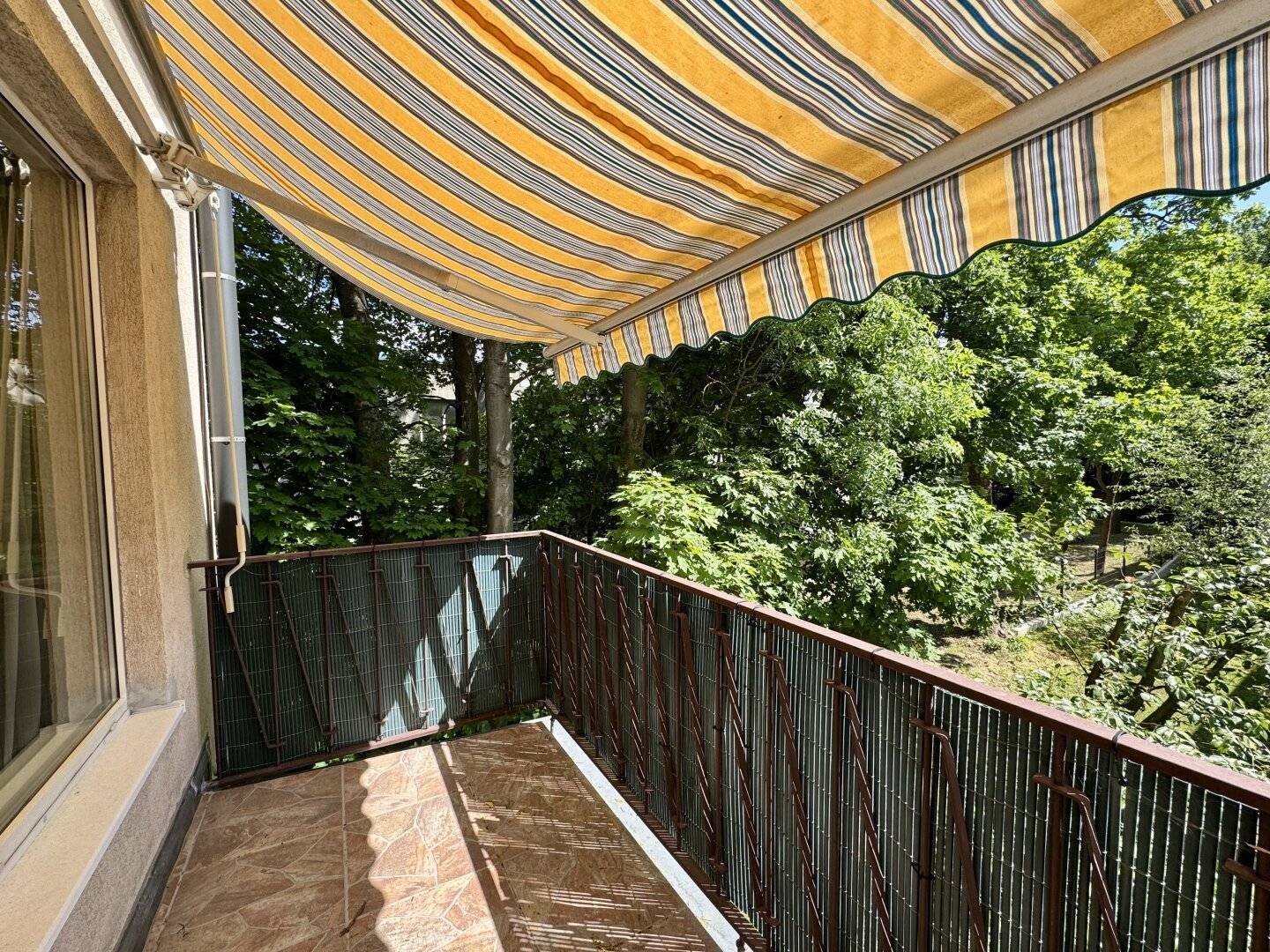 Charmante 2-Zimmer-Wohnung mit Balkon in Ruhelage | Nähe Auhof Center