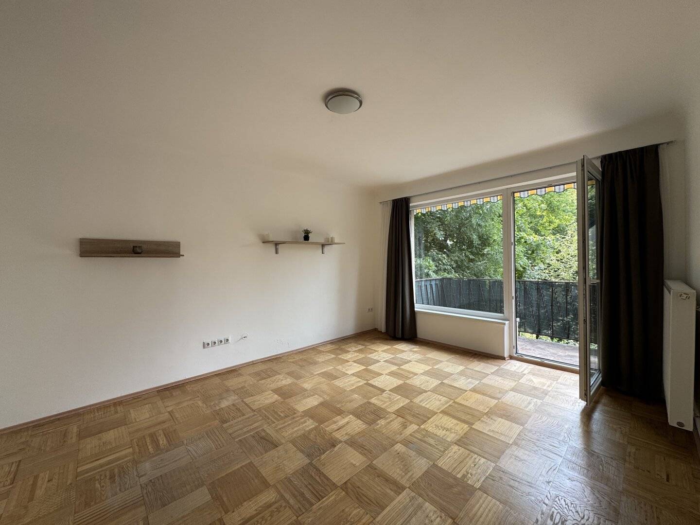 Charmante 2-Zimmer-Wohnung mit Balkon in Ruhelage | Nähe Auhof Center
