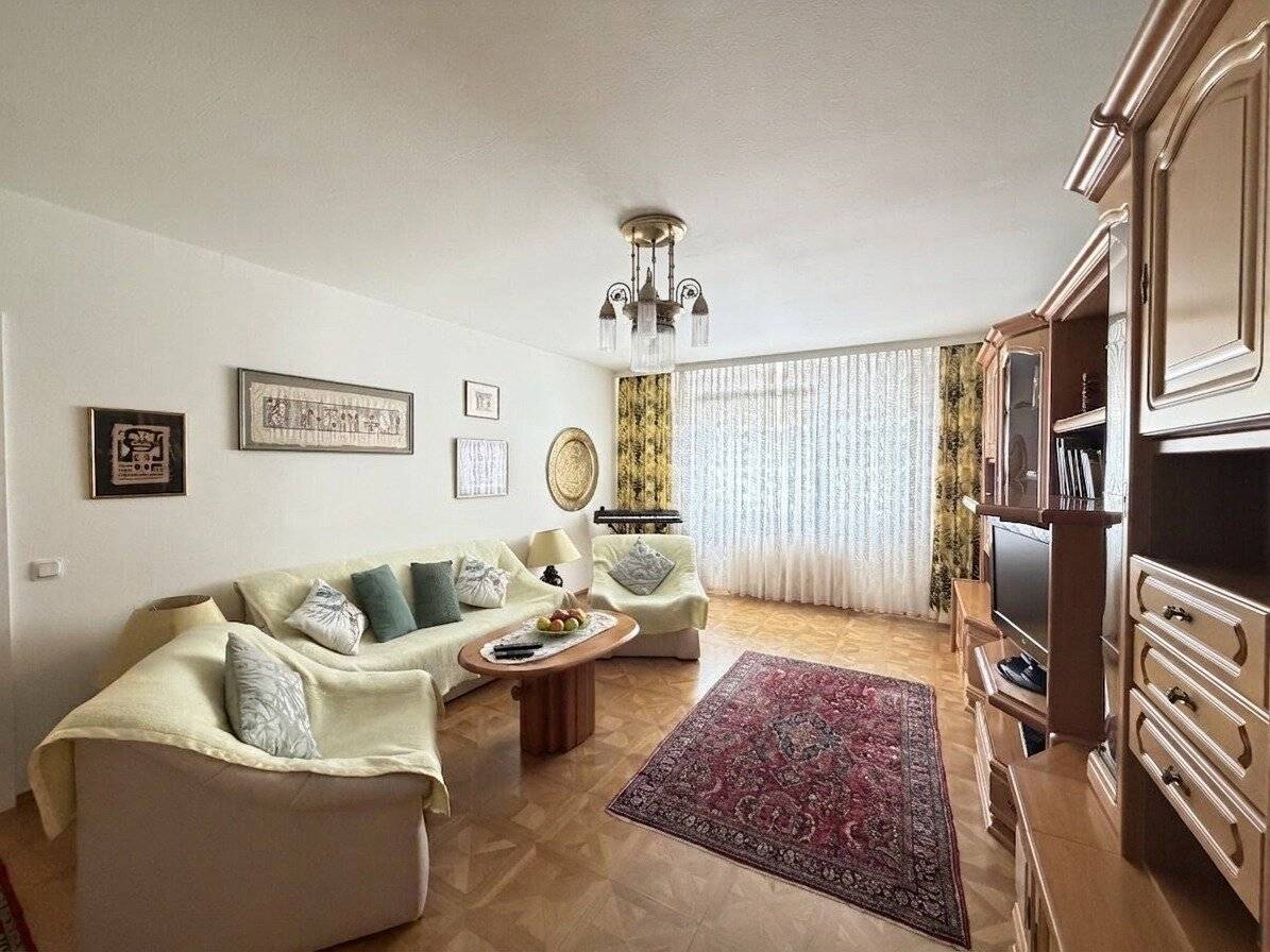 FASANVIERTEL: CHARMANTE, 3-ZIMMER-NEUBAUWOHNUNG MIT LOGGIA