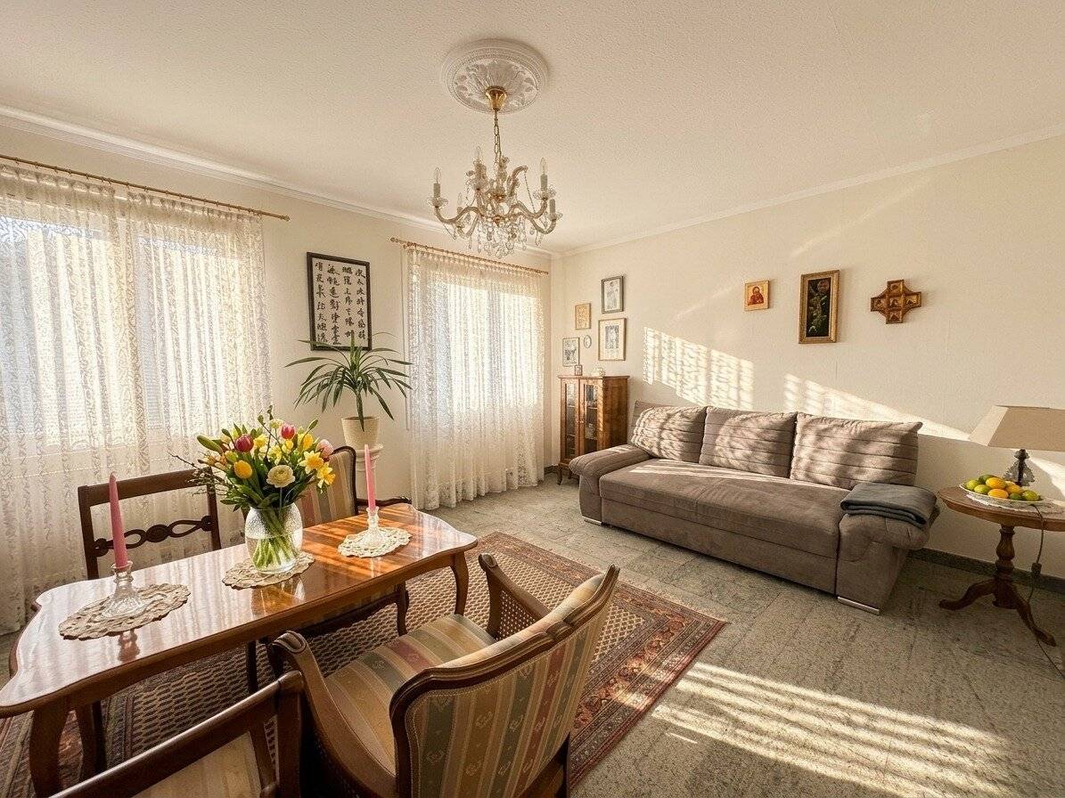 FASANVIERTEL: CHARMANTE, 3-ZIMMER-NEUBAUWOHNUNG MIT LOGGIA