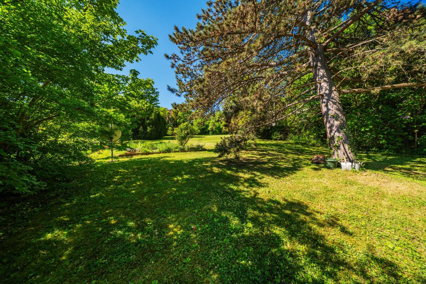 ZWEI Baugrundstücke mit gesamt 1670m² im Herzen von Neustift am Walde in 1190 Wien