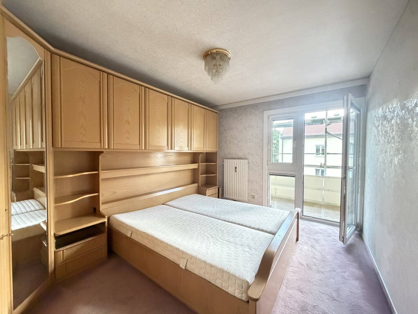 1230 WIEN: RUHIGE, HELLE 3 ZIMMER-WOHNUNG MIT GROSSZÜGIGER LOGGIA