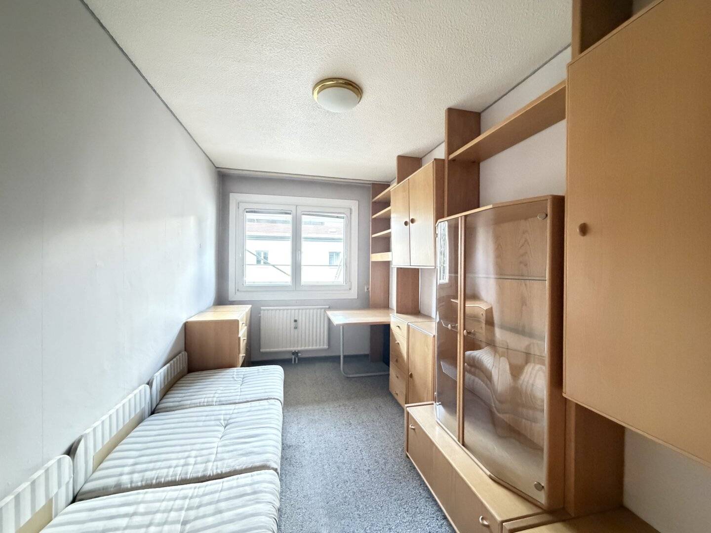 1230 WIEN: RUHIGE, HELLE 3 ZIMMER-WOHNUNG MIT GROSSZÜGIGER LOGGIA