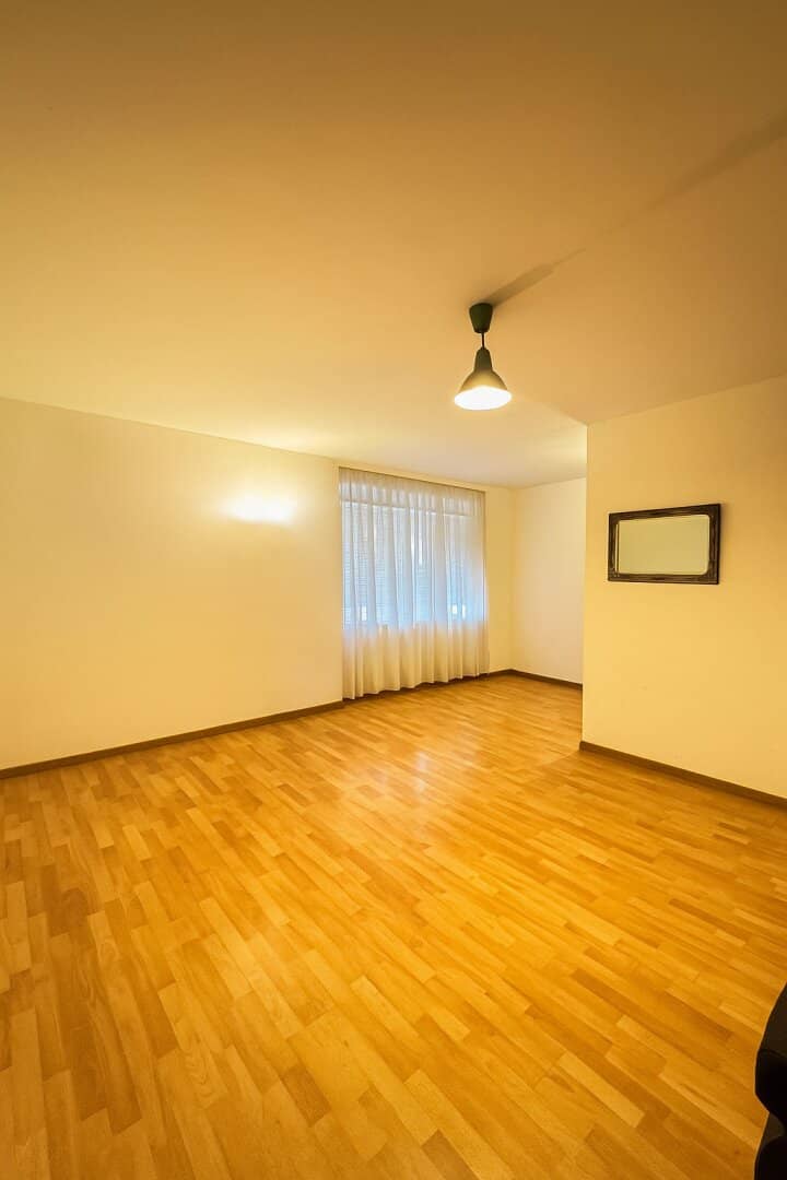 ---Attraktive 1-Zimmer-Wohnung in Augartennähe---