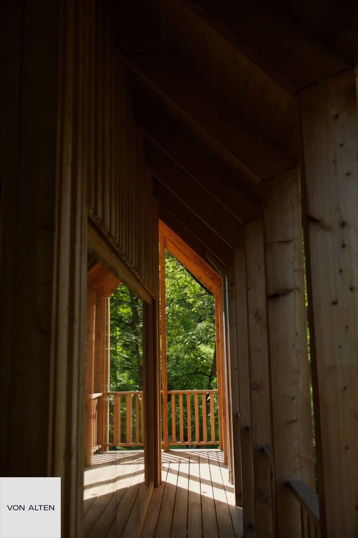 Preisgekrönte Architektur in absoluter Alleinlage | 7 ha Grund