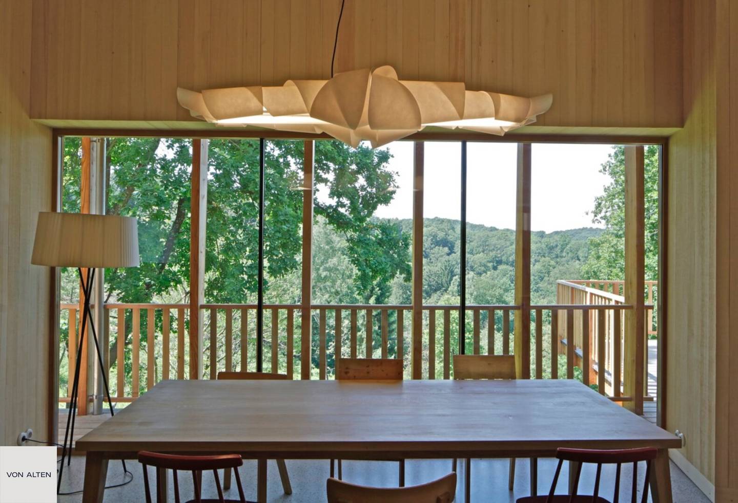Preisgekrönte Architektur in absoluter Alleinlage | 7 ha Grund