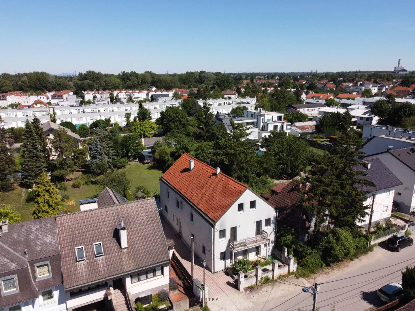 Mehrgenerationenhaus in 1220 Wien – ca. 300 m² Wohnfläche, Garten, Rohdachboden & Mühlwasser-Nähe auf Eigengrund