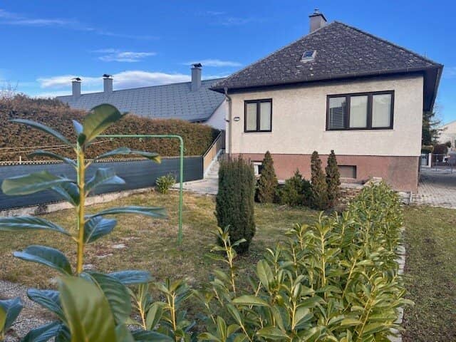 Entzückendes Einfamilienhaus in St. Pölten, 3 Zimmer, Garten, Terrasse, Garage, REDUZIERTER PREIS € 295.000.-