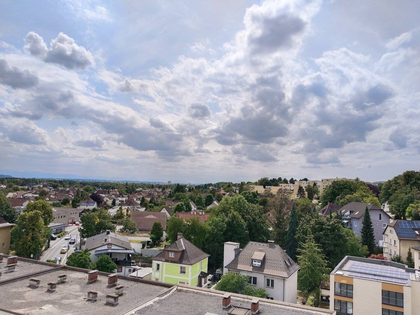 1-Zimmer-Wohnung mit Balkon und eigenem überdachtem PKW-Abstellplatz