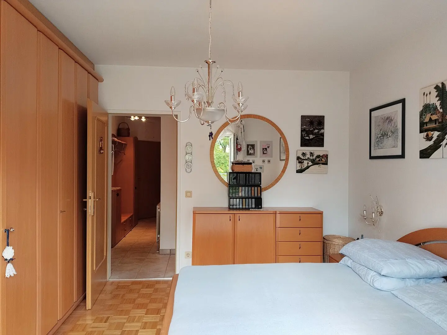 Helle 2-Zimmer-Wohnung mit Terrasse | 70 m² Nutzfläche | eigener Parkplatz