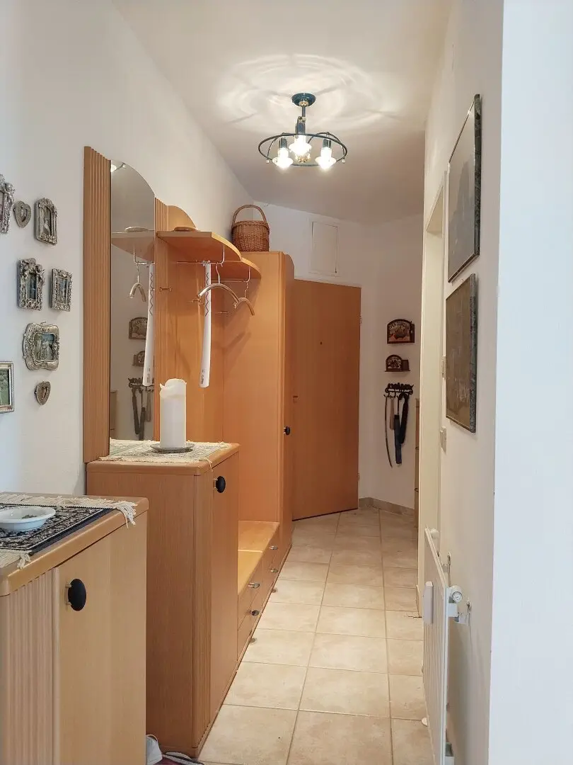 Helle 2-Zimmer-Wohnung mit Terrasse | 70 m² Nutzfläche | eigener Parkplatz