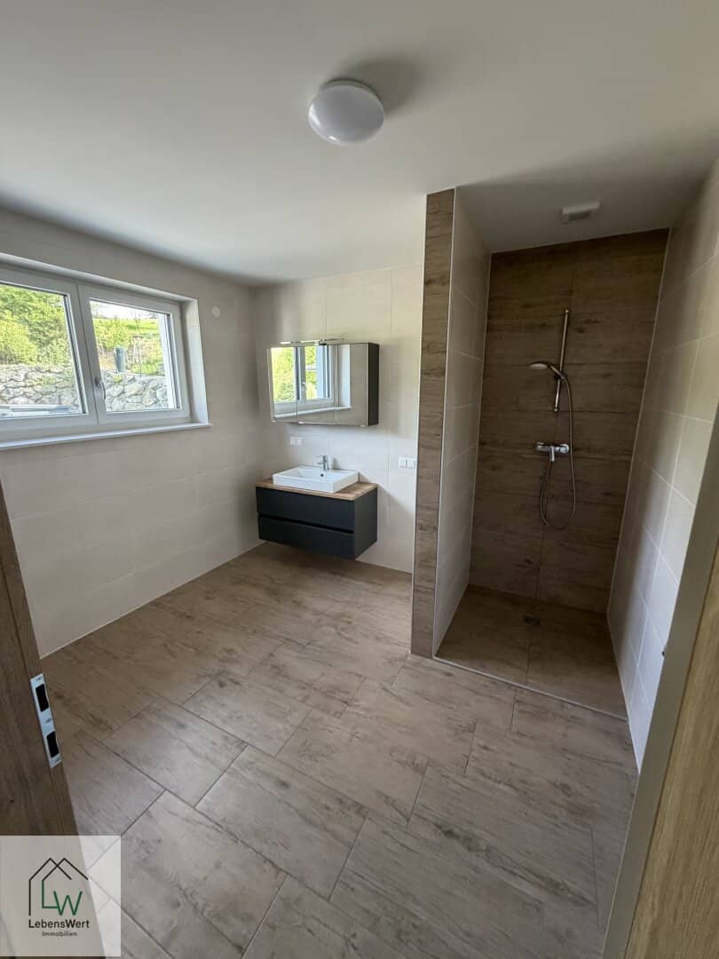 75 m² | Loggia | 2 Parkplätze | Top!