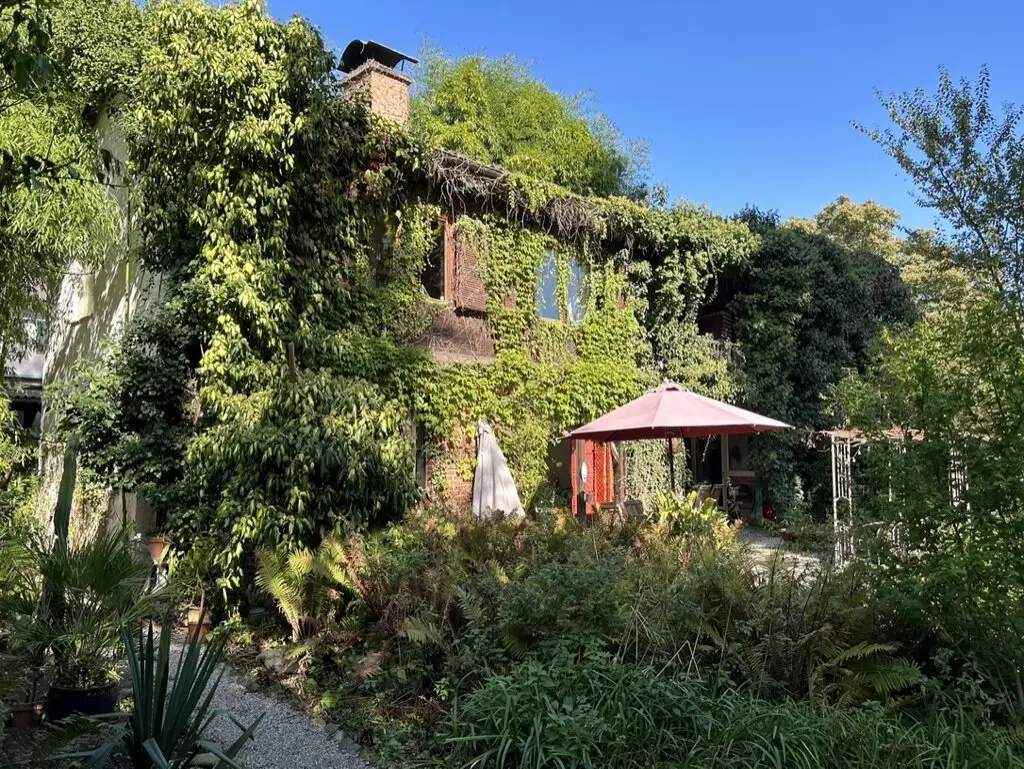 Idyllisches Grundstück mit sanierungsbedürftigem Haus ca. 15 Min. von Graz, zentral, perfekte Infrastruktur, Dichte 0,2-1,2;
