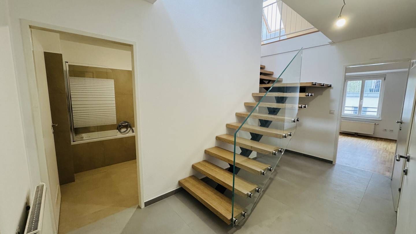 **Sommeraktion: -50% Maklerprovision** Erstklassige Maisonette-Wohnung mit Terrasse in Ruhelage – 1170 Wien