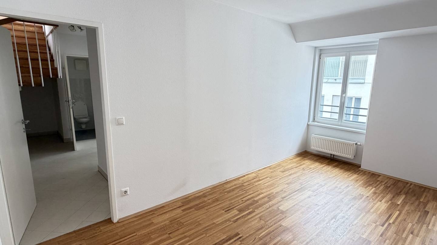 **Sommeraktion: -50% Maklerprovision** Erstklassige 3 Zimmer Maisonette-Wohnung mit Terrasse in Ruhelage – 1170 Wien