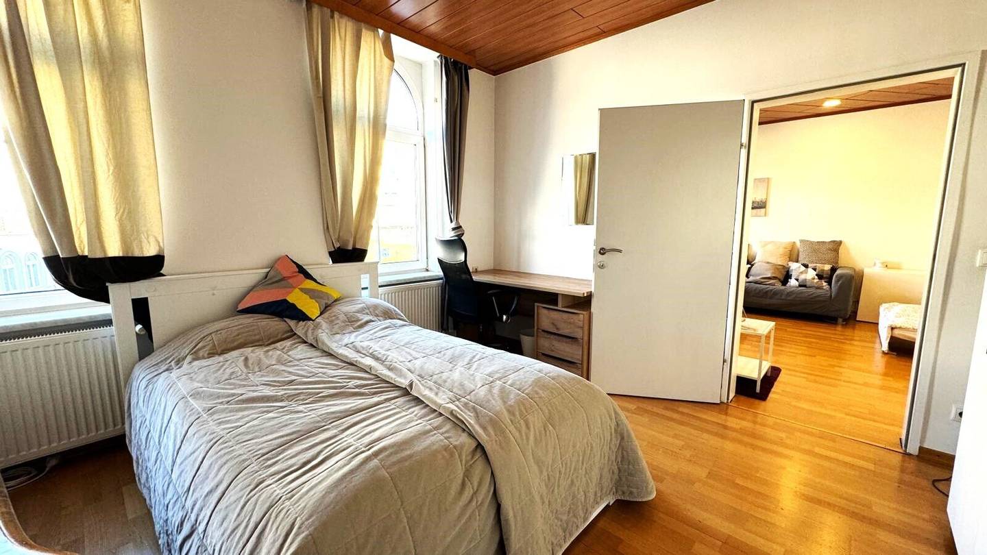 HELLE WOHNUNG IN ZENTRALER LAGE DES 2.BEZIRKS