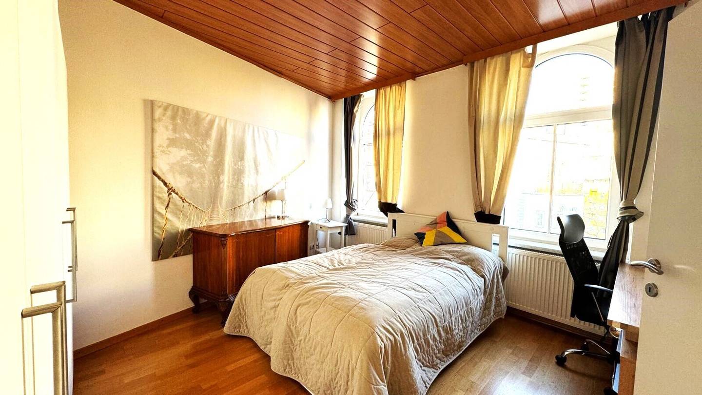 HELLE WOHNUNG IN ZENTRALER LAGE DES 2.BEZIRKS