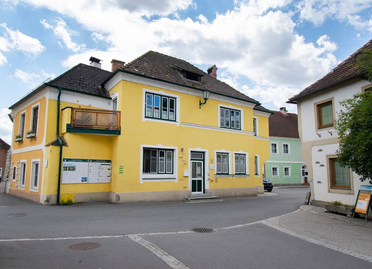 Markthaus im Herzen von Emmersdorf - am Tor zur Wachau!