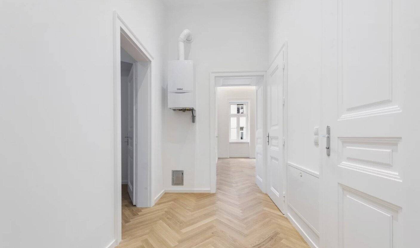 Hochwertig sanierte 4 Zimmer Wohnung in Top-Lage