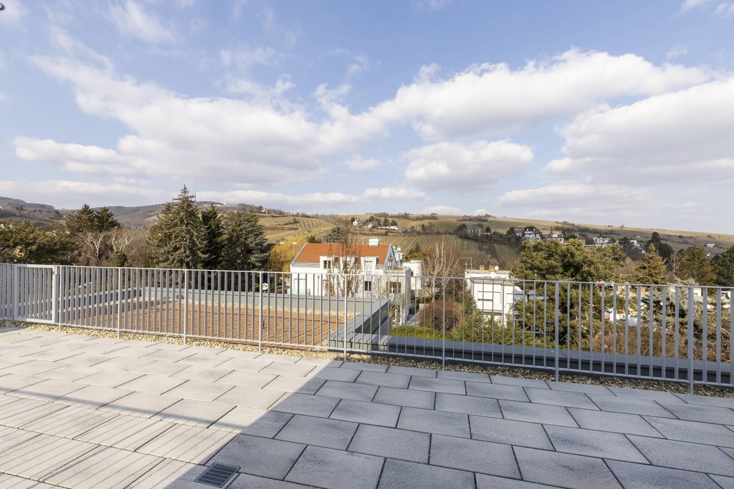 Einzugsbereites Penthouse - 3 Ebenen - 139 m² Terrasse und Blick über Wien