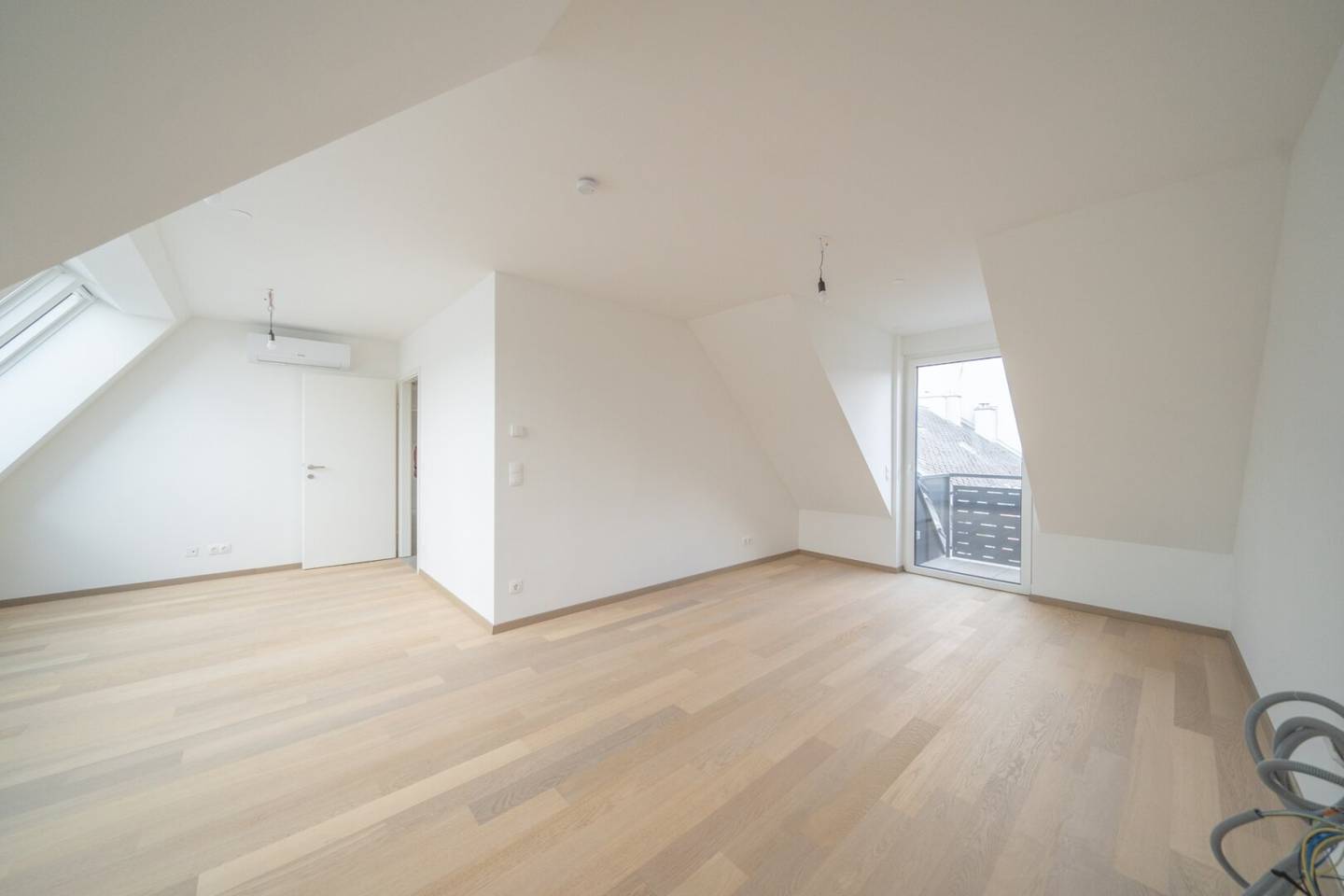 Dachgeschoss nächst Kutschkermarkt