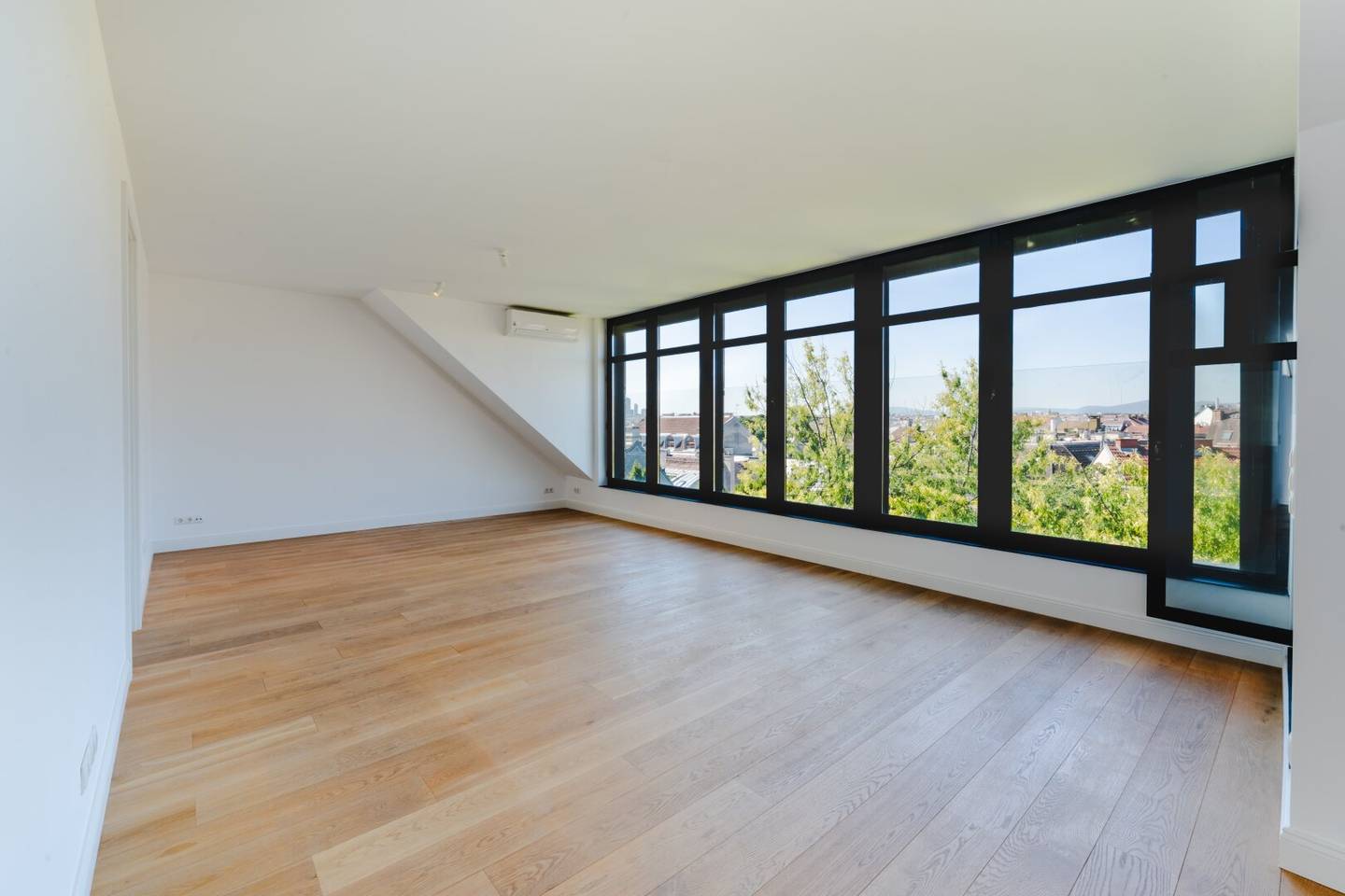 Exklusive Penthousewohnung im 6. Bezirk