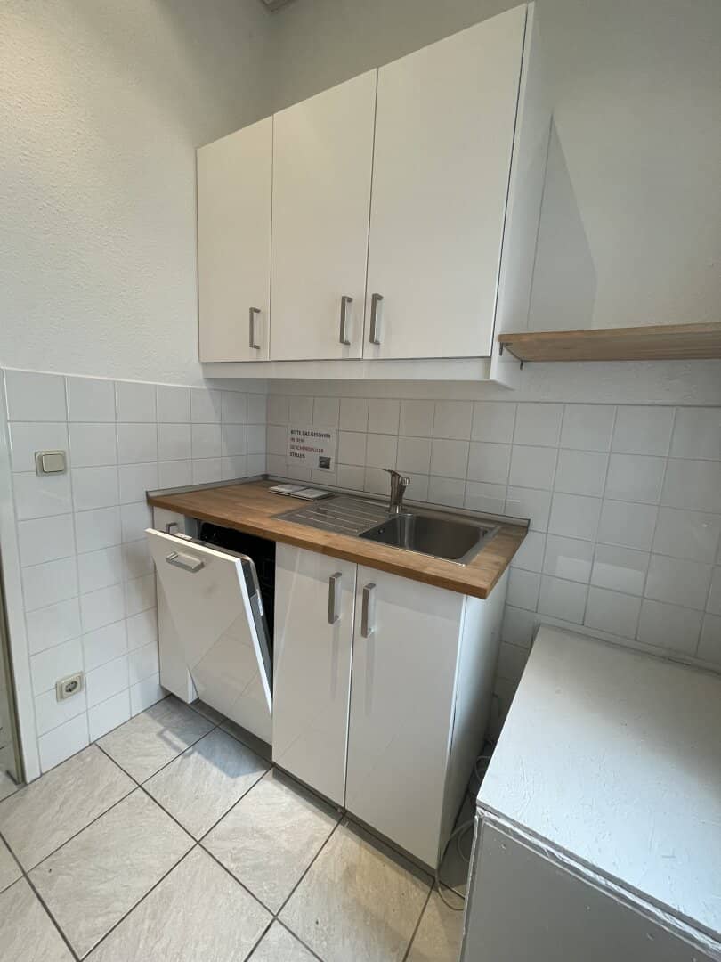 !!! VERMIETET !!! Großzügige Büroeinheit mit barrierefreien Verkaufsraum/Lager