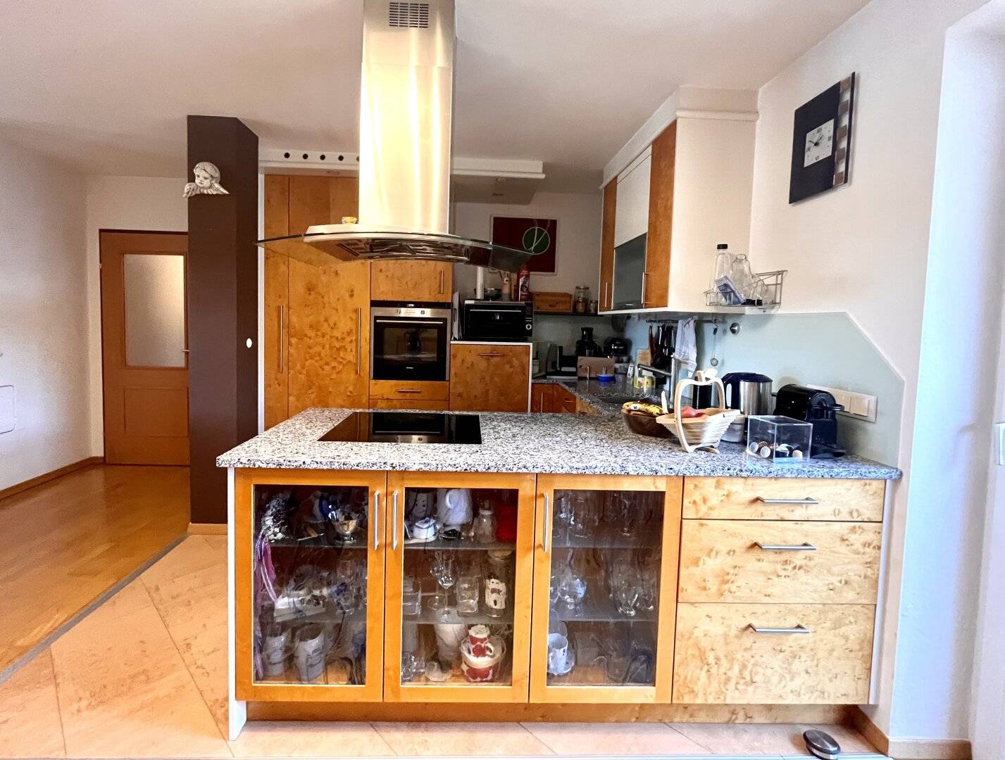 Thalgau: Charmante 4-Zimmer-Wohnung mit zwei Balkonen und ausbaufähigem Dachboden
