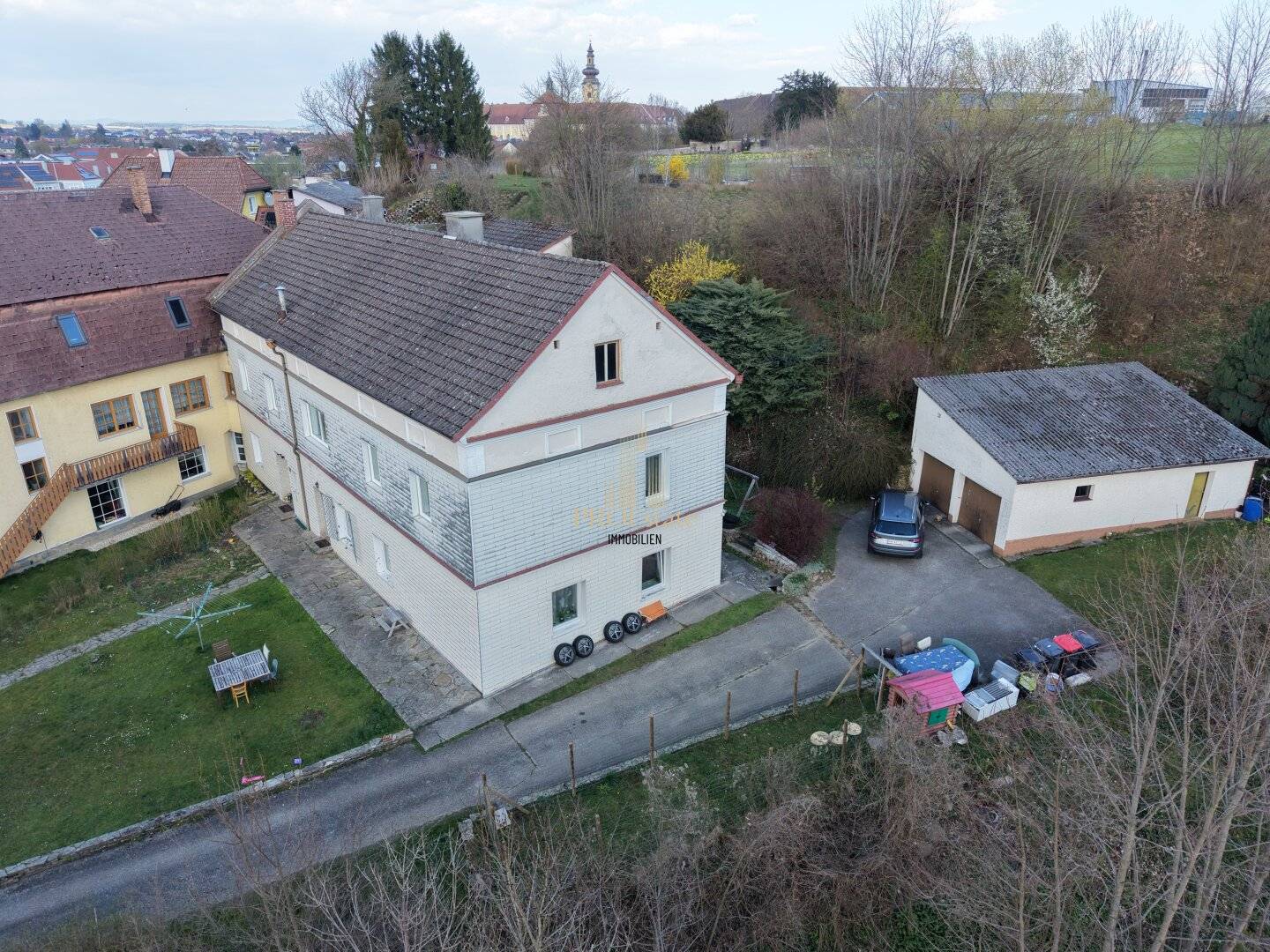 Großes Mehrfamilienhaus in Seitenstetten – 3 Wohneinheiten- NF 310m²!