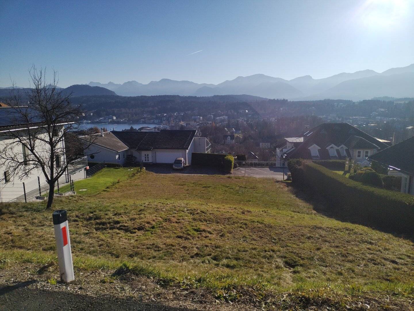 Traumhaftes Baugrundstück - Genießen Sie Seeblick und Bergpanorama